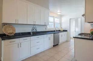 323 Chaparral St, Salinas, CA 93906 - Photo 11