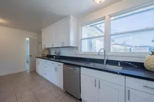 323 Chaparral St, Salinas, CA 93906 - Photo 13