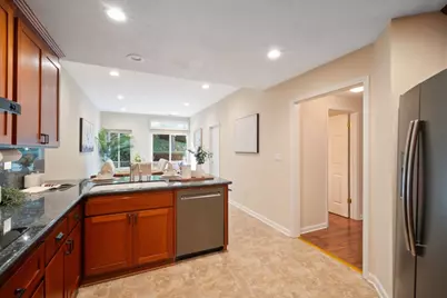 7704 Galloway Dr, San Jose, CA 95135 - Photo 17