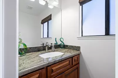 801 Nash Rd B10, Hollister, CA 95023 - Photo 15