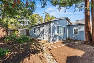 870 College Ave, Palo Alto, CA 94306 - Photo 13