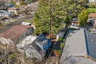 870 College Ave, Palo Alto, CA 94306 - Photo 17