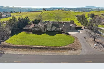 7000 Diablo Hills Rd, Tres Pinos, CA 95075 - Photo 45