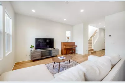 3072 Glenmore St, Vista, CA 92081 - Photo 11