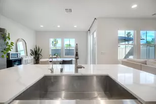 3072 Glenmore St, Vista, CA 92081 - Photo 7