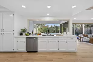 3411 Shady Spring Ln, Mountain View, CA 94040 - Photo 11