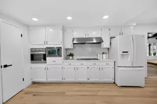 3411 Shady Spring Ln, Mountain View, CA 94040 - Photo 13