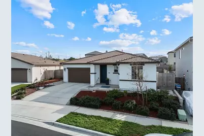 2111 Rosewood Dr, Hollister, CA 95023 - Photo 3