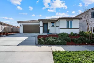2111 Rosewood Dr, Hollister, CA 95023 - Photo 5