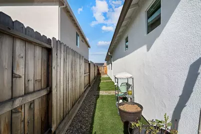 2111 Rosewood Dr, Hollister, CA 95023 - Photo 41