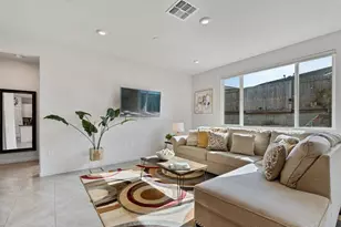 2111 Rosewood Dr, Hollister, CA 95023 - Photo 9