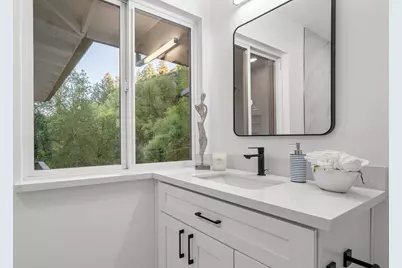 15499 Bohlman Rd, Saratoga, CA 95070 - Photo 21