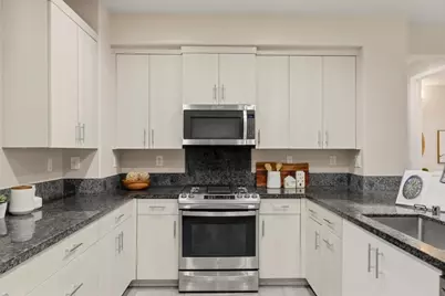 639 Montage Cir, East Palo Alto, CA 94303 - Photo 13