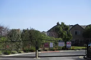 140 Gibson Dr 12, Hollister, CA 95023 - Photo 1