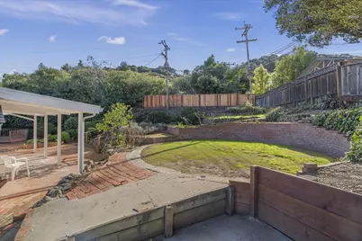 2250 Blossom Crest Way, San Jose, CA 95124 - Photo 17