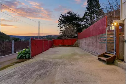 1516 Valdez Way, Pacifica, CA 94044 - Photo 31