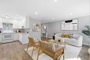 848 Apricot Ave B, Campbell, CA 95008 - Photo 1