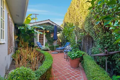 90 Melrose Pl, Redwood City, CA 94062 - Photo 61