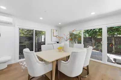 2442 Sharon Oaks Dr, Menlo Park, CA 94025 - Photo 23