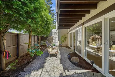 2442 Sharon Oaks Dr, Menlo Park, CA 94025 - Photo 75