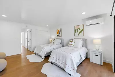 2442 Sharon Oaks Dr, Menlo Park, CA 94025 - Photo 47