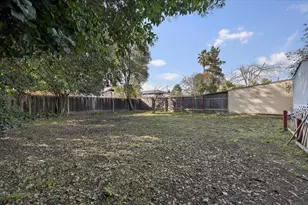 763 S 11th St, San Jose, CA 95112 - Photo 23