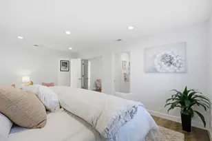 2212 Dumbarton Ave, East Palo Alto, CA 94303 - Photo 27