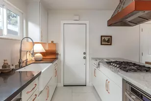 746 Sixth Ave, Redwood City, CA 94063 - Photo 7