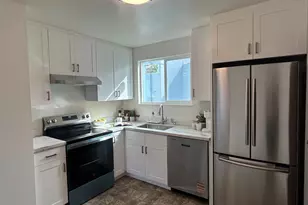 265 Crestmoor Cir, Pacifica, CA 94044 - Photo 11