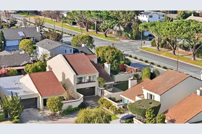 517 Martinique Dr, Redwood City, CA 94065 - Photo 25