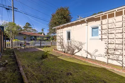 851 Laurel Ave, Pacific Grove, CA 93950 - Photo 29
