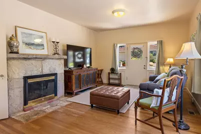 851 Laurel Ave, Pacific Grove, CA 93950 - Photo 9