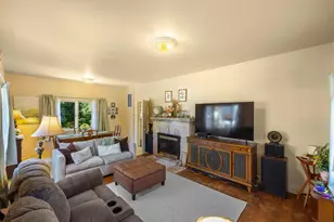 851 Laurel Ave, Pacific Grove, CA 93950 - Photo 5