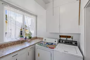 851 Laurel Ave, Pacific Grove, CA 93950 - Photo 29