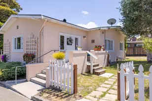 851 Laurel Ave, Pacific Grove, CA 93950 - Photo 41