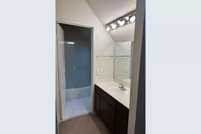 2534 W Middlefield Rd, Mountain View, CA 94043 - Photo 11