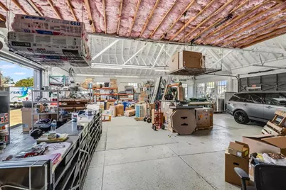 247 E Saint John St, San Jose, CA 95112 - Photo 9