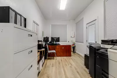 247 E Saint John St, San Jose, CA 95112 - Photo 7