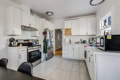 247 E Saint John St, San Jose, CA 95112 - Photo 29