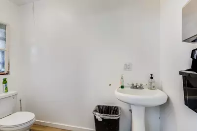 247 E Saint John St, San Jose, CA 95112 - Photo 19