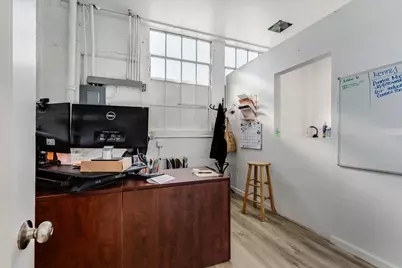 247 E Saint John St, San Jose, CA 95112 - Photo 5