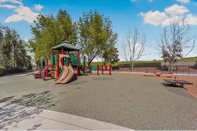 218 William Manly St 2, San Jose, CA 95136 - Photo 47