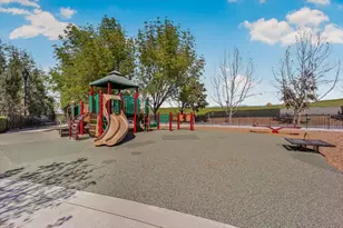 218 William Manly St 2, San Jose, CA 95136 - Photo 47