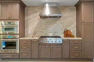 533 Robin Dr, Santa Clara, CA 95050 - Photo 17