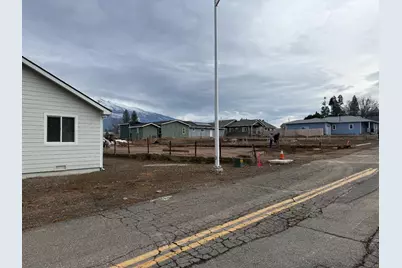 1523 Alameda Ave, Weed, CA 96094 - Photo 25