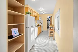 2066 Sterling Ave, Menlo Park, CA 94025 - Photo 33