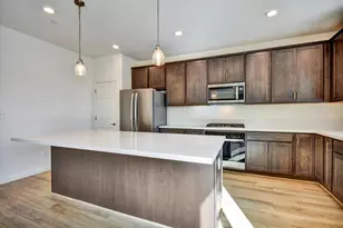 2160 Fuchsia Dr, Hollister, CA 95023 - Photo 7