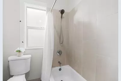 807 Brooklyn Ave, Oakland, CA 94606 - Photo 21