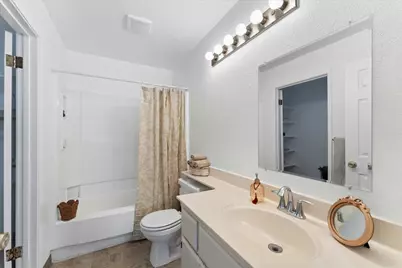 2004 La Terrace Cir, San Jose, CA 95123 - Photo 25