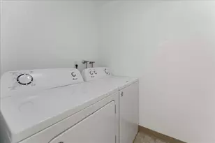 2004 La Terrace Cir, San Jose, CA 95123 - Photo 29